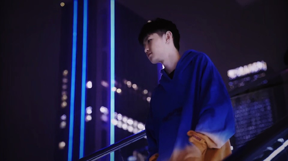 尤其是在比
